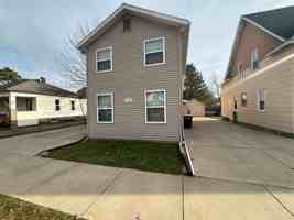 featured image of 1344 Eagle St