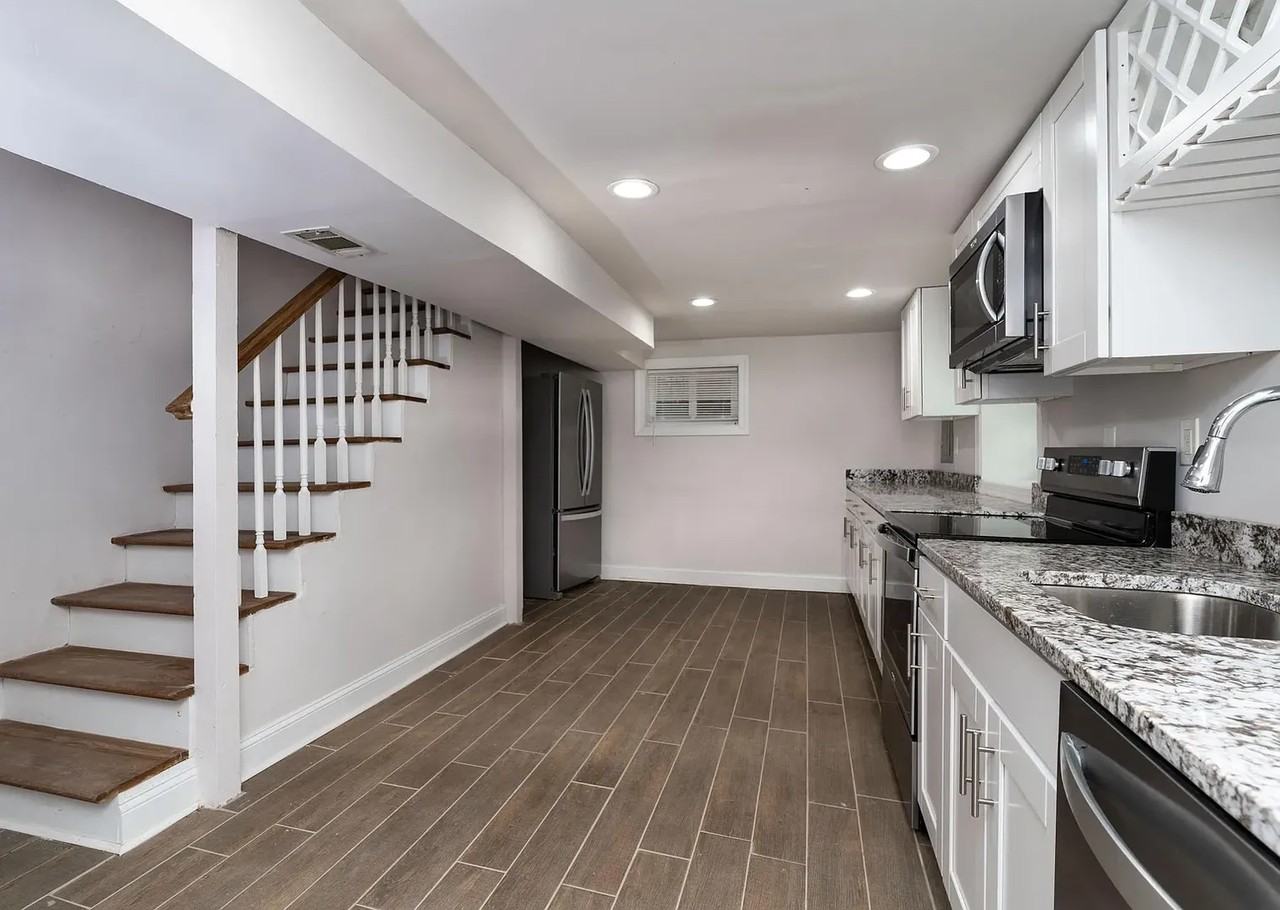 3158 Westover Dr Se - Photo 4 of 19