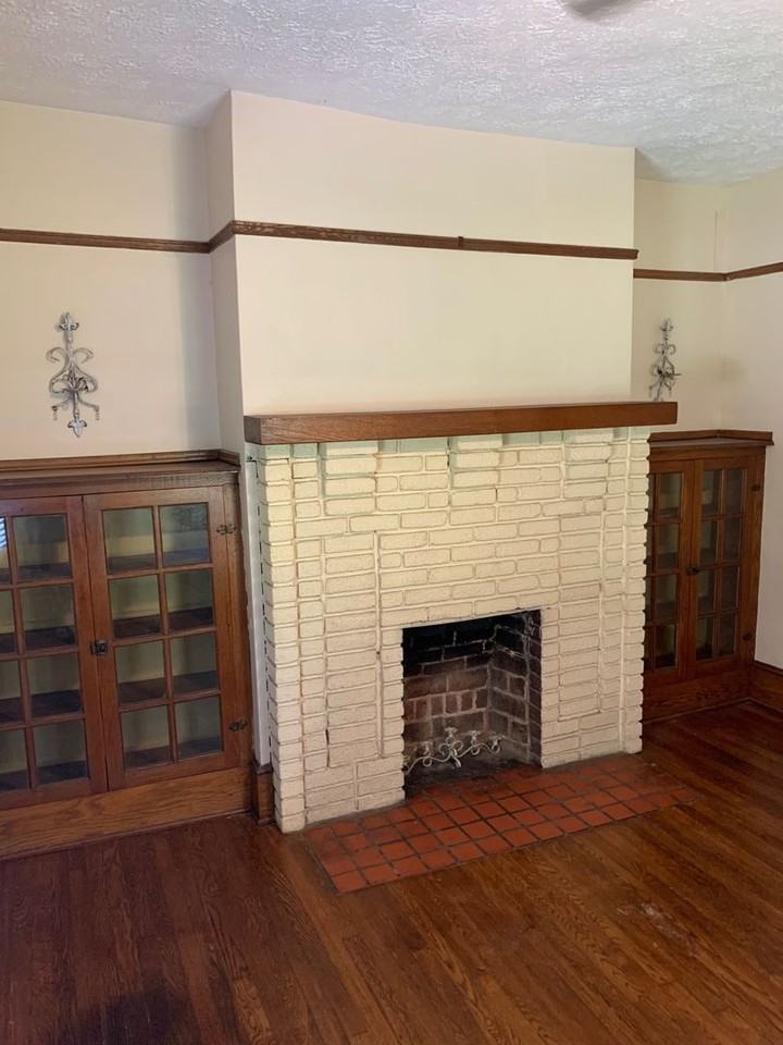 2470 Summer Hills Dr - Photo 3 of 17
