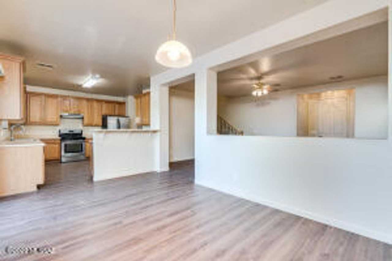 5913 E Sanderling Dr - Photo 4 of 38