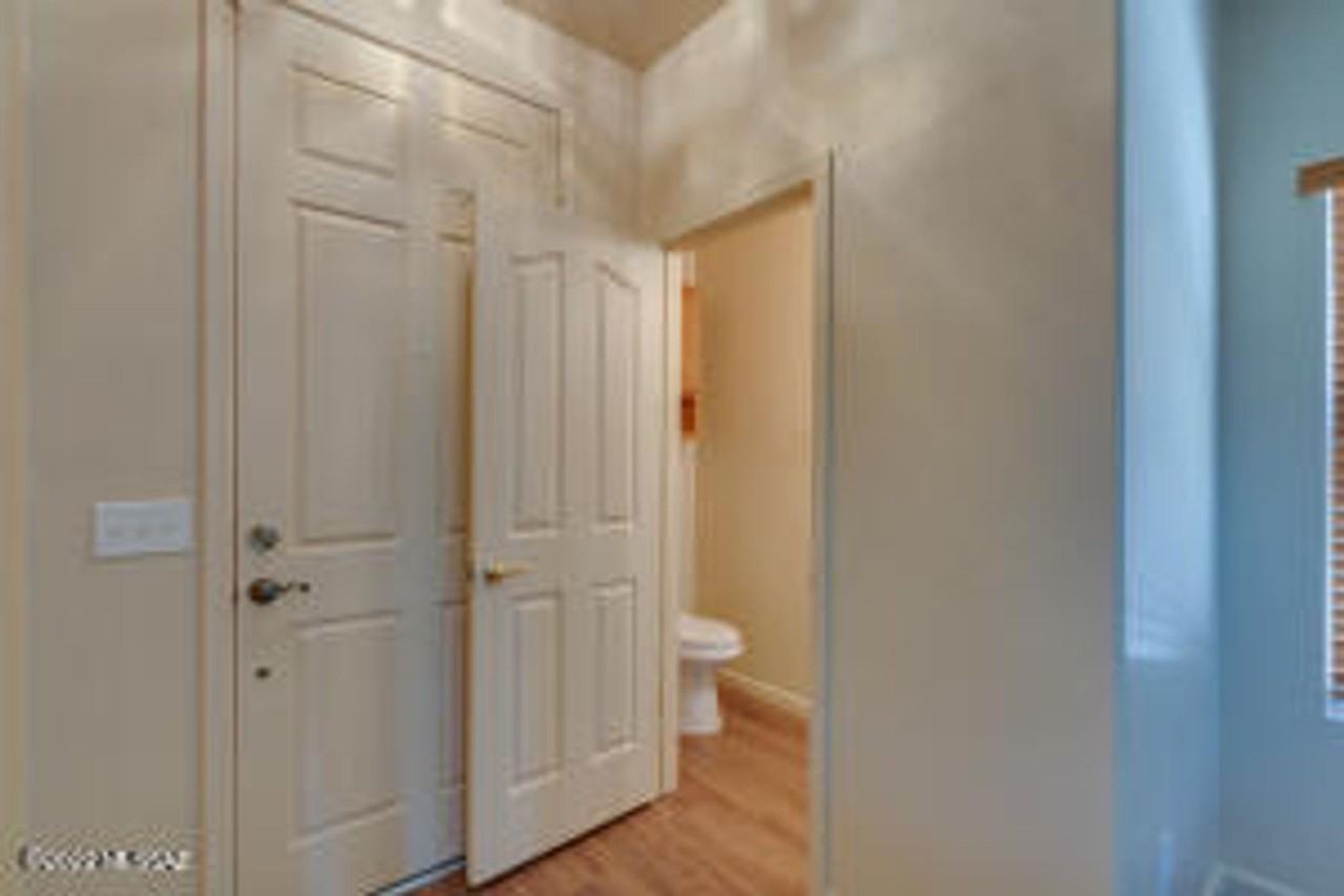 5913 E Sanderling Dr - Photo 5 of 38