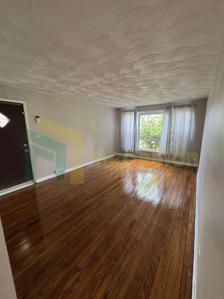 12729 South Morgan Street - Photo 3 of 17