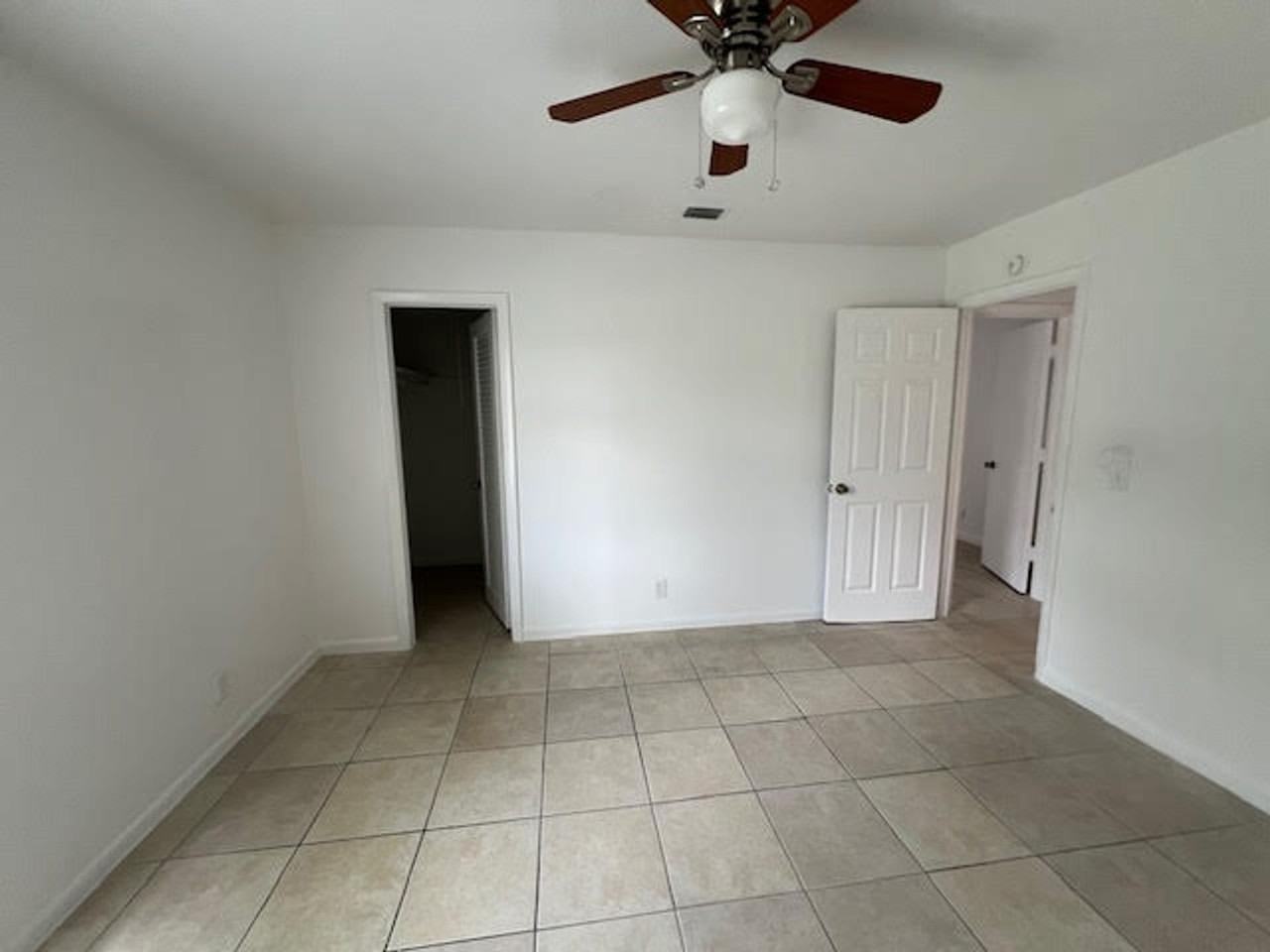 1755 Forest Hill Blvd West Palm Beach, FL 33406 - Photo 7 of 37