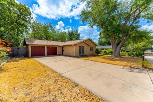 6901 Deborah Dr - Photo 1 of 1