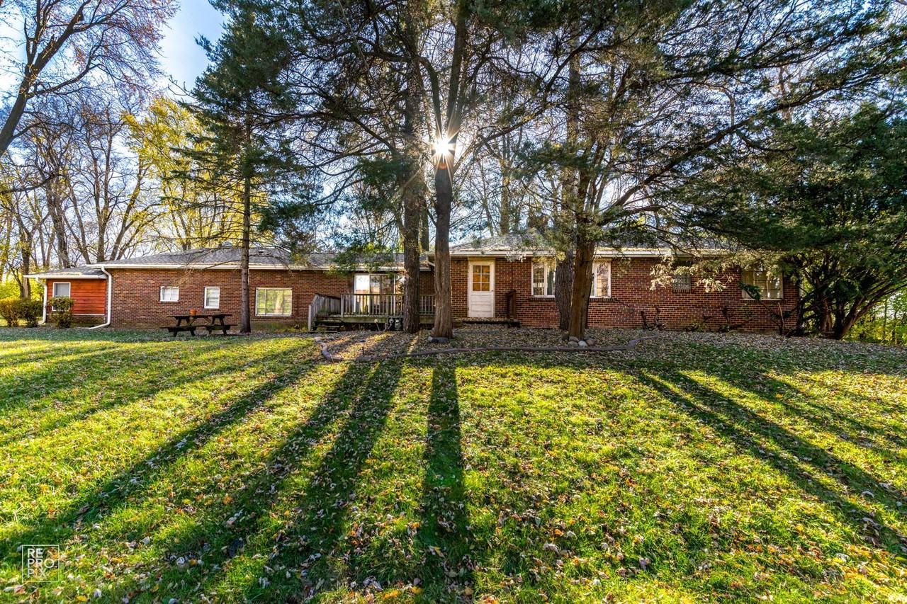 32857 N Alleghany Rd - Photo 2 of 12