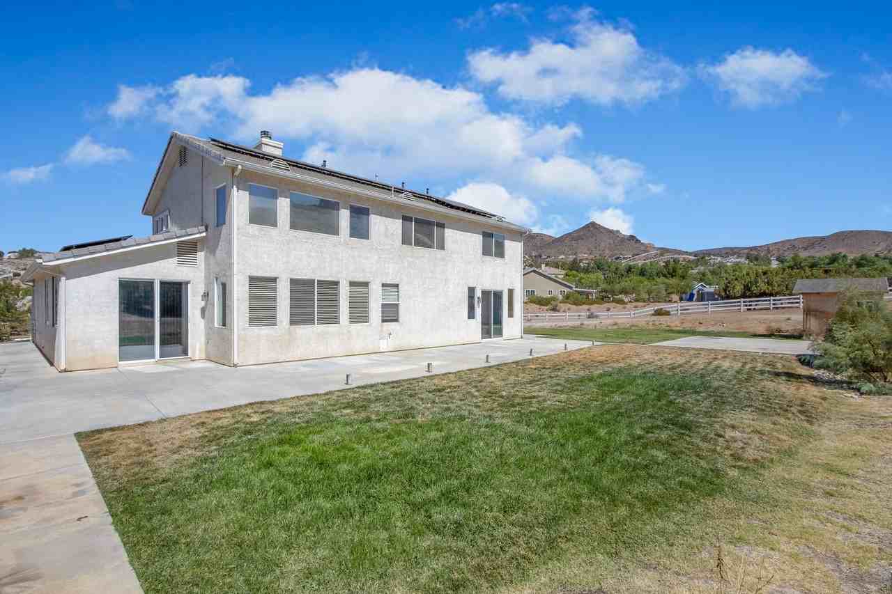 34122 Courtney Ter - Photo 3 of 28