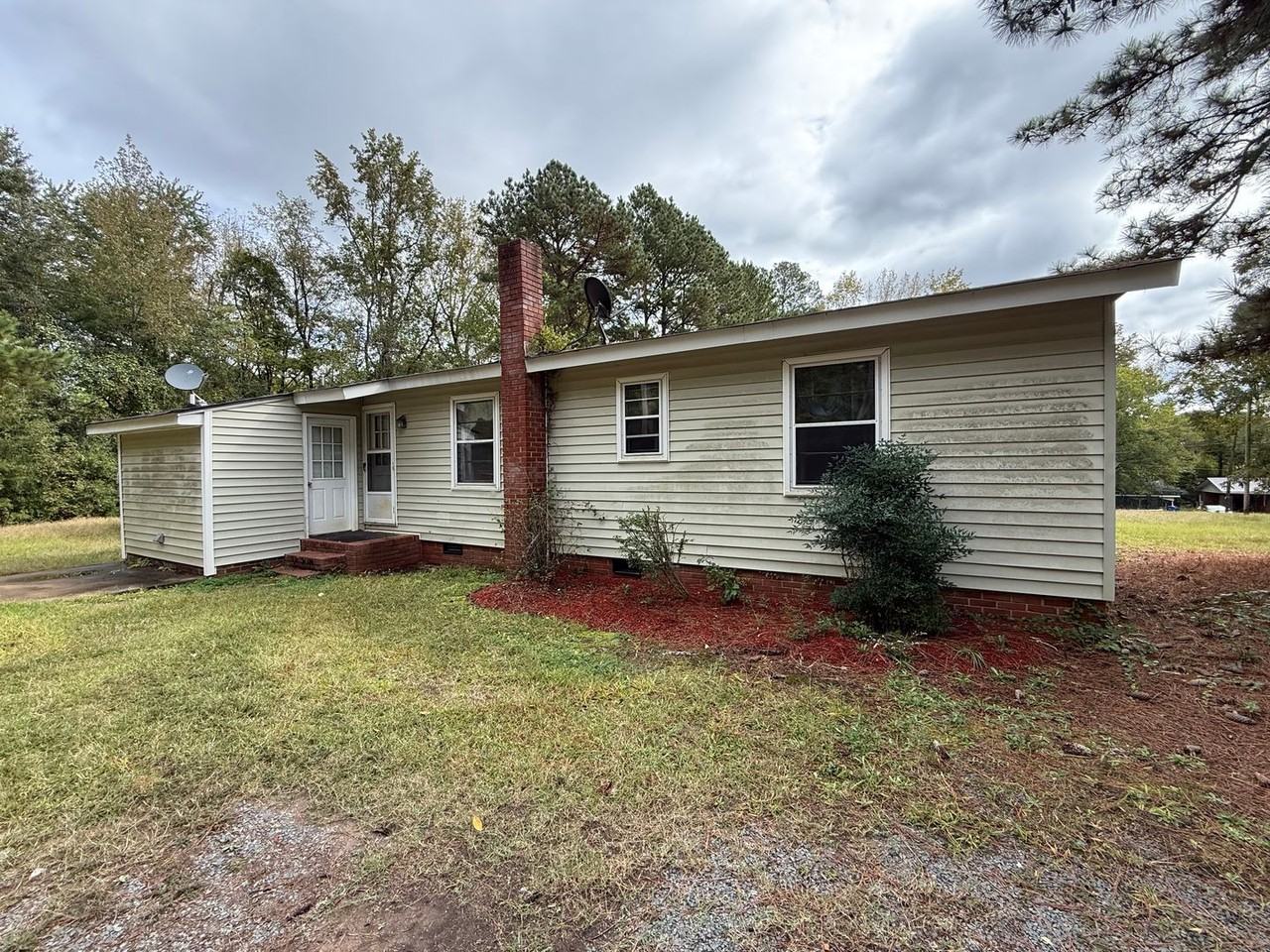 36 Freebird Ln - Photo 2 of 9