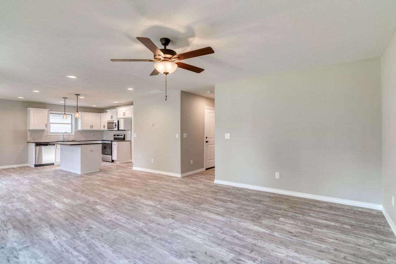 2620 N Prospect Ave - Photo 3 of 18