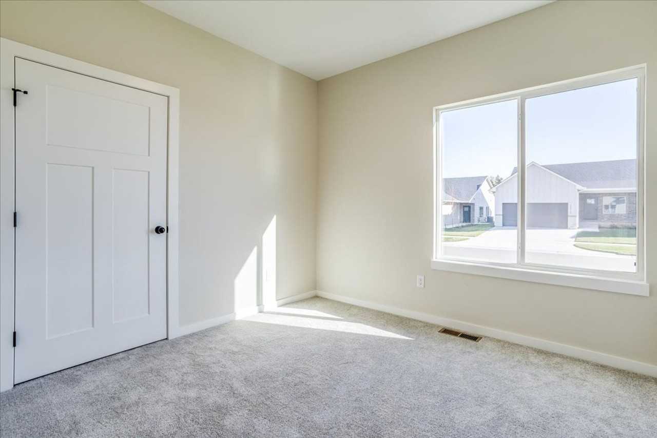 12048 W Swift Fox St - Photo 6 of 14