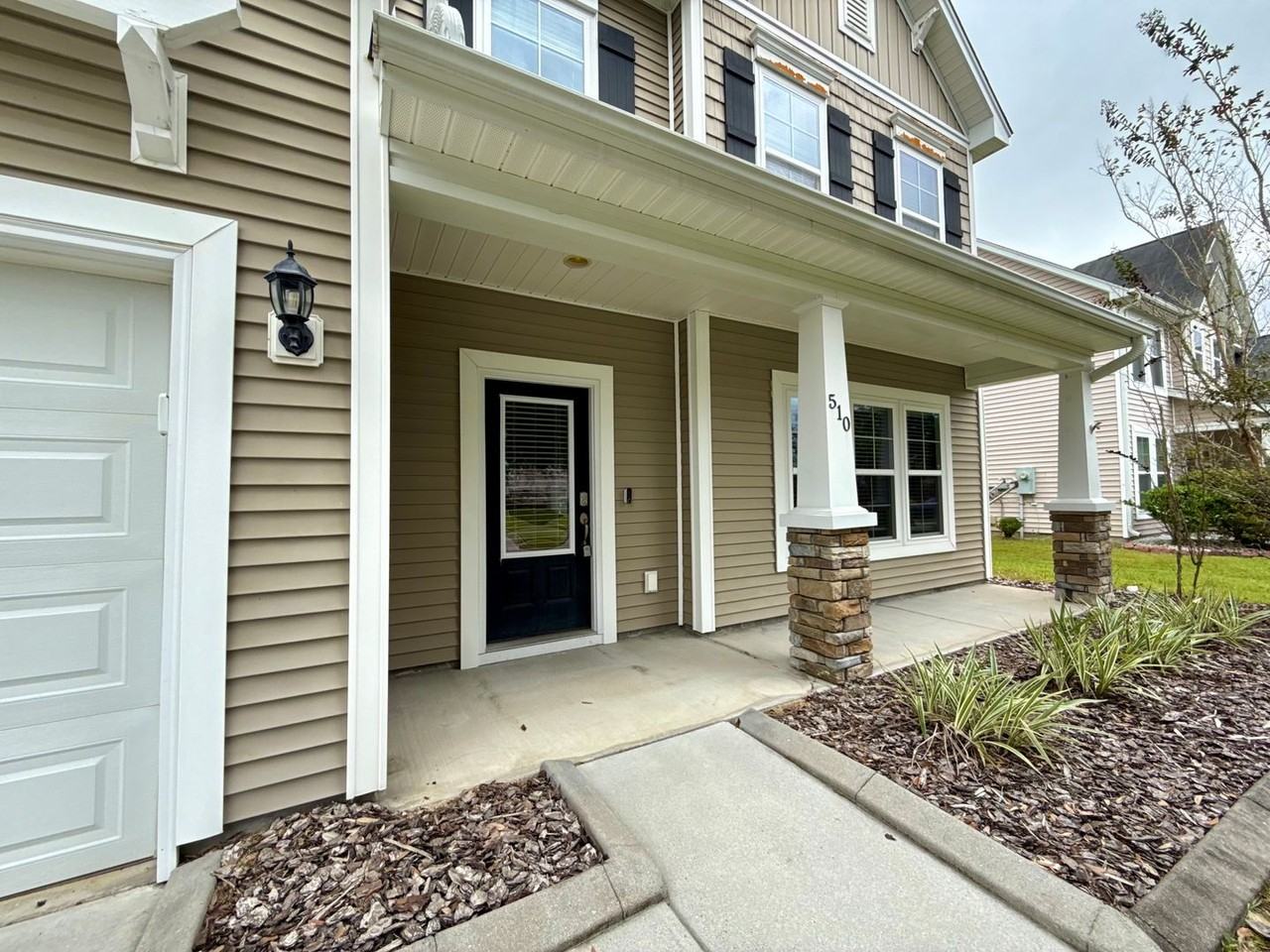 510 Stonebridge Circle - Photo 3 of 47