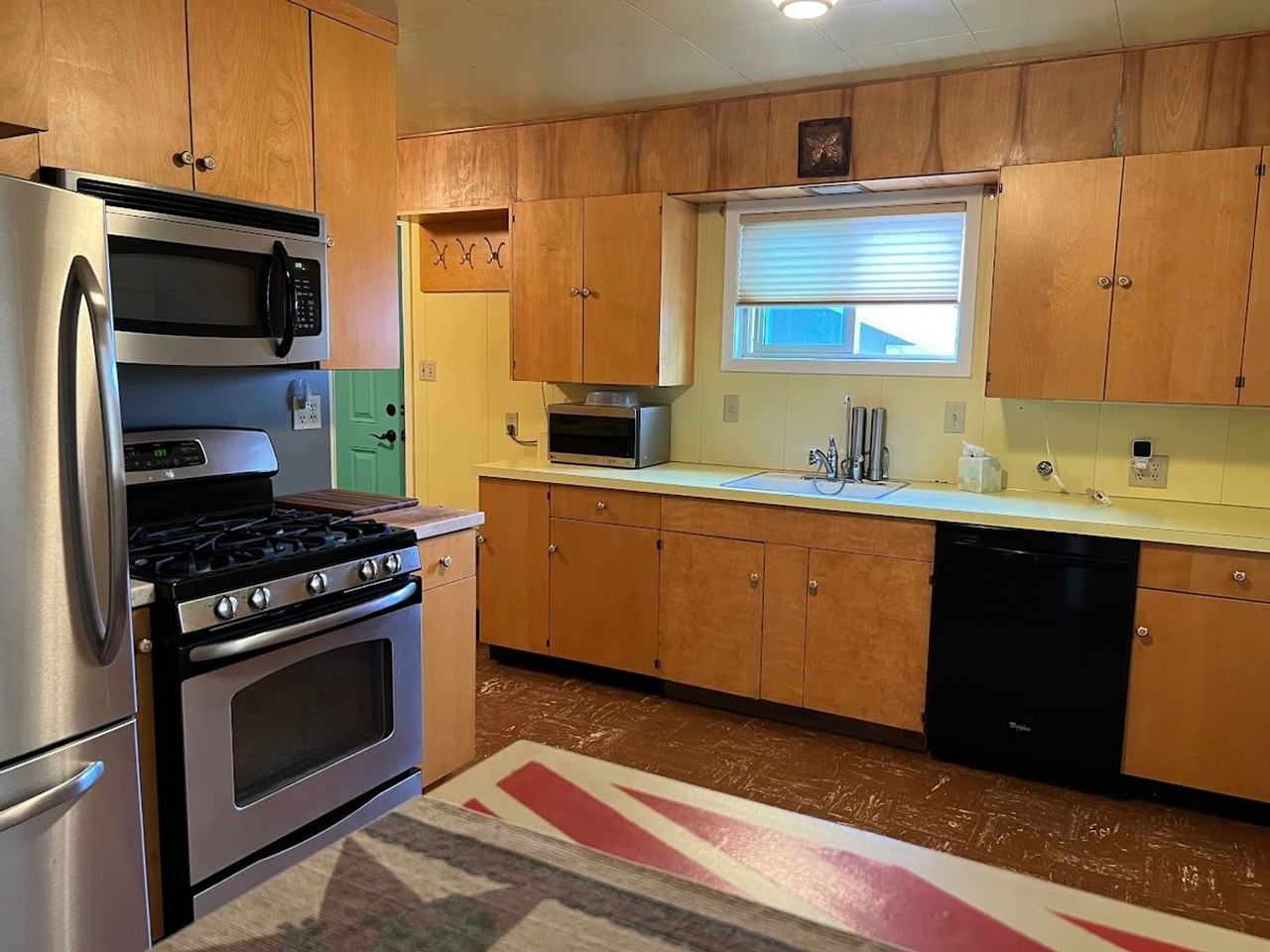 189 Coburn St - Photo 3 of 13