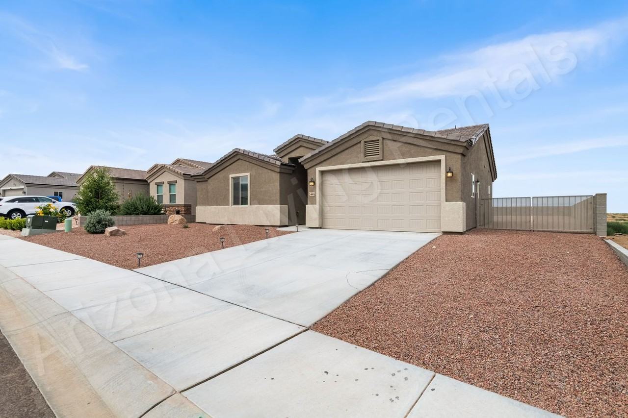 5446 Eagle View Rd - Photo 2 of 27