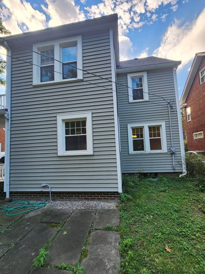 2605 S Taylor Rd - Photo 2 of 50