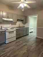 featured image of 20 S Elm St