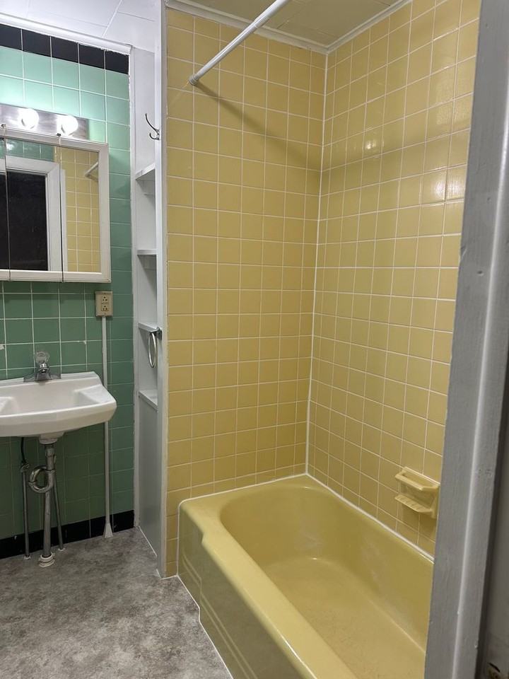 20 S Elm St - Photo 7 of 11