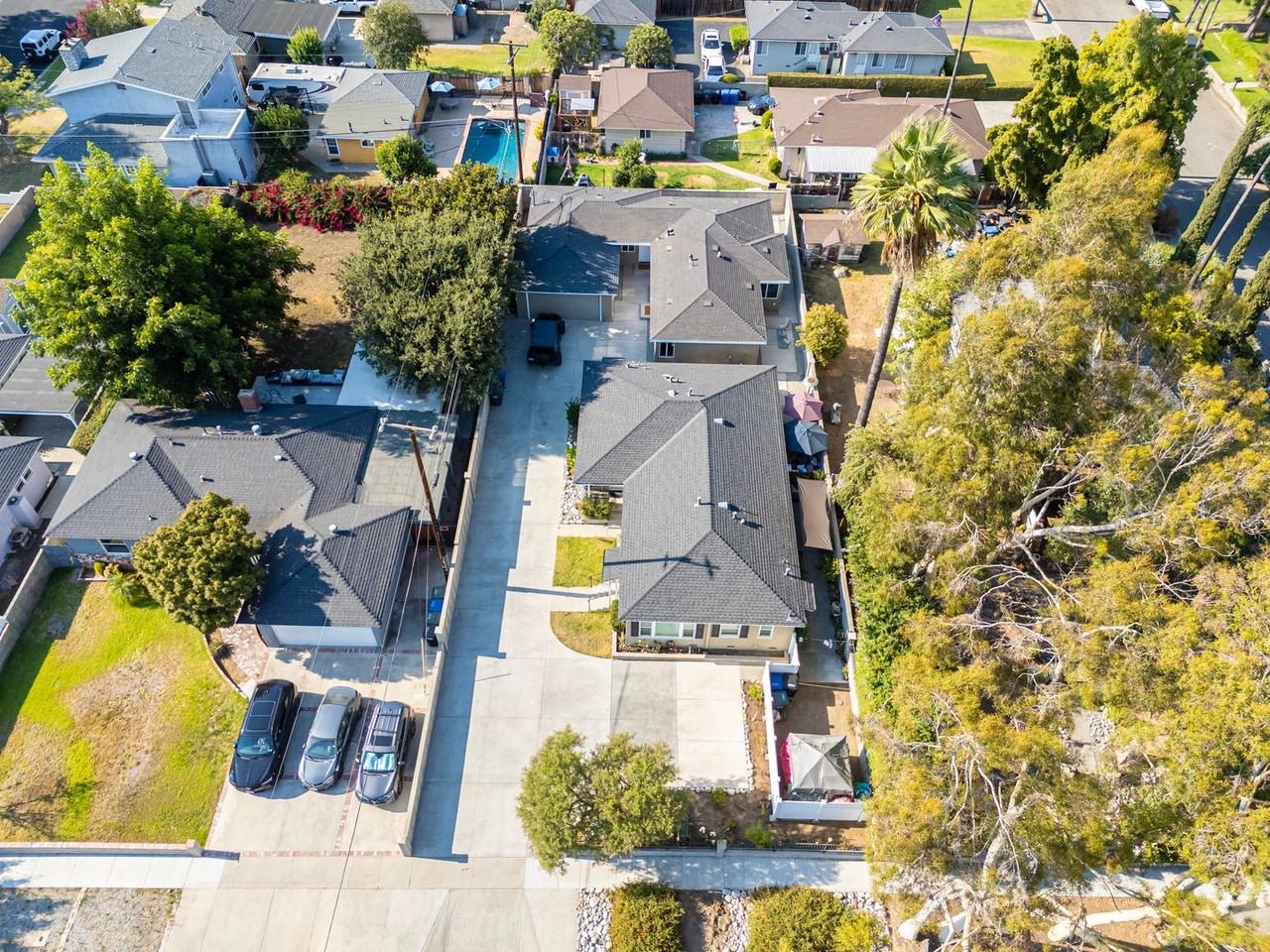 315 West Bennett Avenue - Photo 2 of 21