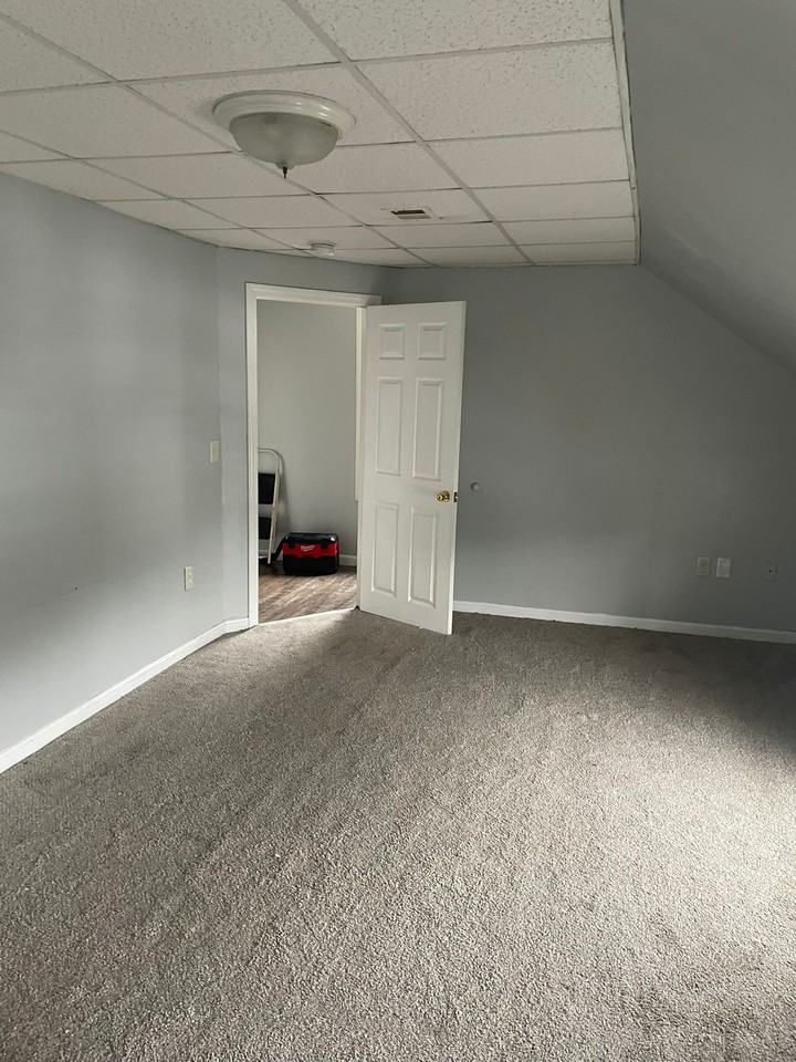 1899 N Main St #2 - Photo 6 of 13