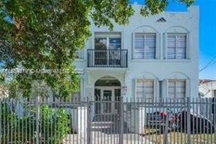 301 Southwest 10th Avenue #3 - Photo 1 of 1