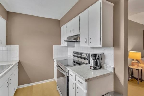 625 Village Ln #D - Photo 2 of 13