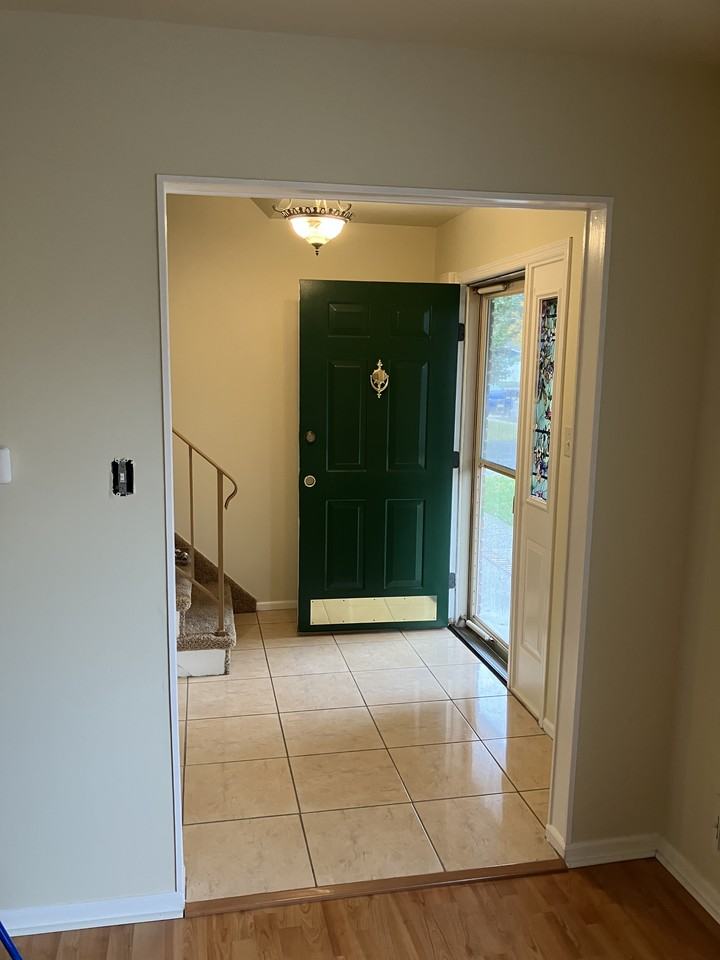 154 Bay Shore Dr #1 - Photo 2 of 16