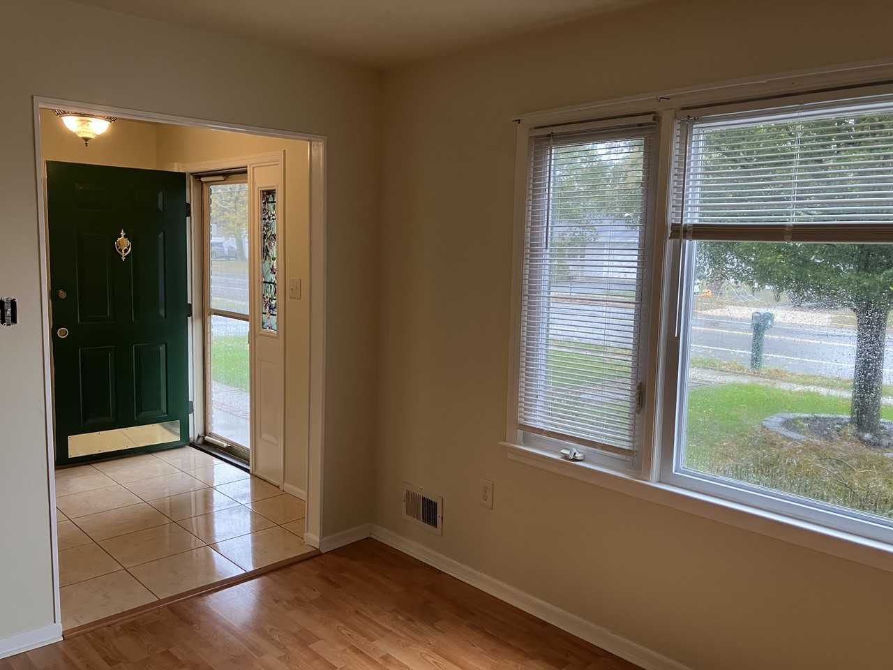 154 Bay Shore Dr #1 - Photo 3 of 16