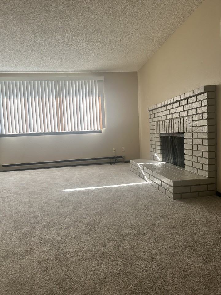 1928 East Bridgeport Avenue #NA - Photo 4 of 17