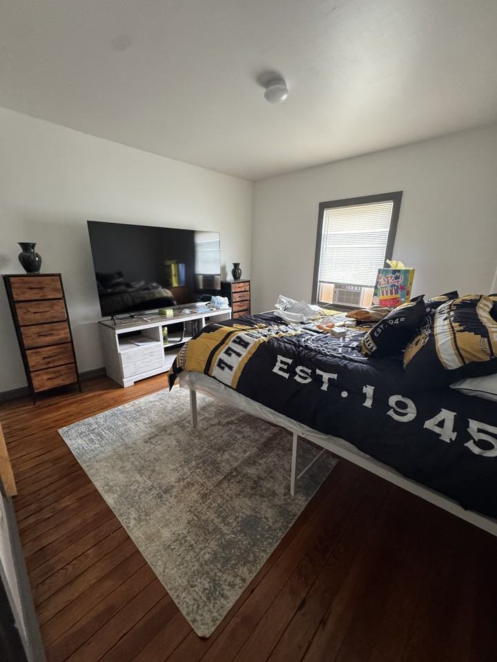 32 Dix St #I - Photo 3 of 8