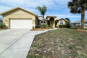featured image of 10123 Briar Cir