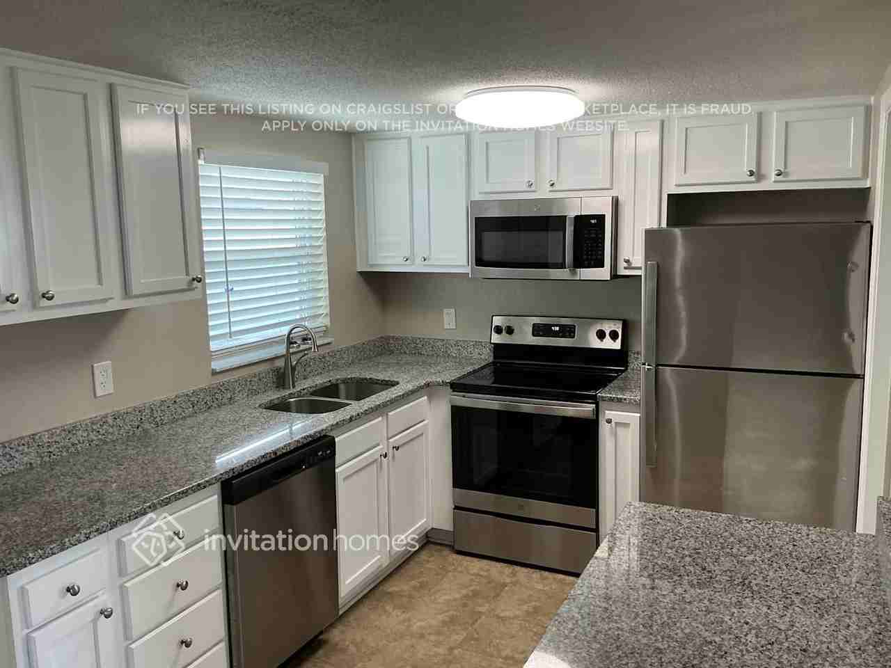 8018 Pineapple Ln - Photo 4 of 11