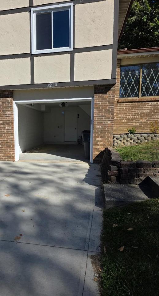 8210 Goldsmith Dr - Photo 2 of 2