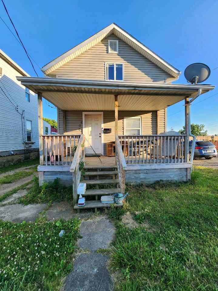 667 E Woodrow Ave - Photo 3 of 18