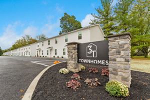 featured image of 386A N Franklin St