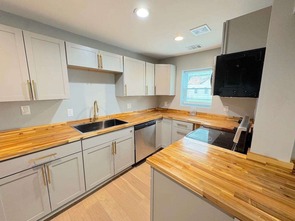 121 West 57th Street - Photo 7 of 20