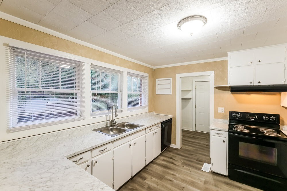 4188 Powell Ave - Photo 7 of 16