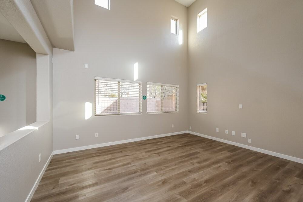 7256 Coppertip Ave - Photo 5 of 18