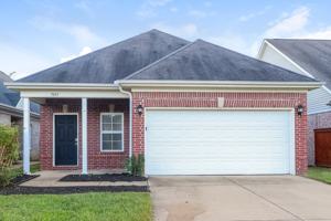 featured image of 9885 White Poplar Dr