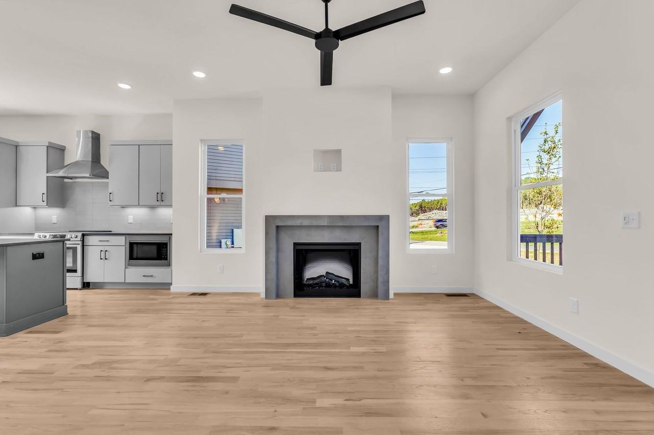 2916 Stokers Lane - Photo 7 of 32