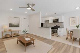 4 WEEKS FREE ON A 13 MONTH LEASE - Photo 1 of 1