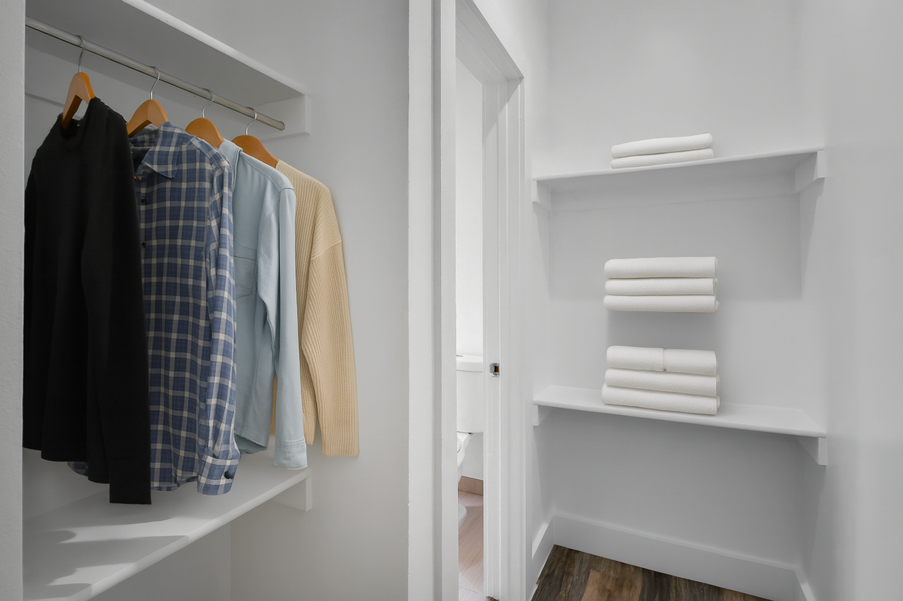 4 WEEKS FREE ON A 13 MONTH LEASE - Photo 4 of 8