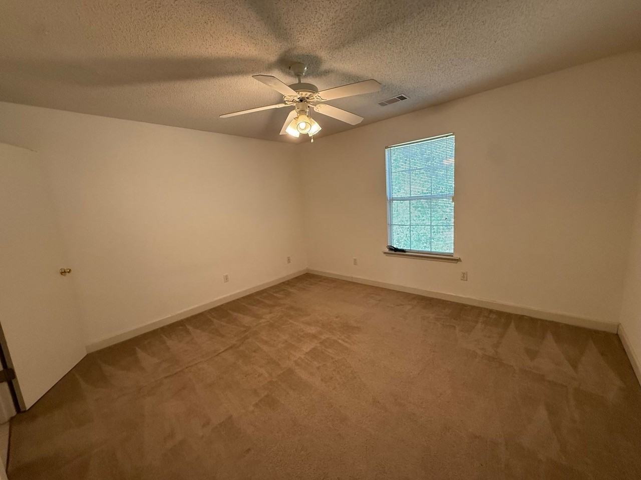 26 West Residences - Photo 7 of 19