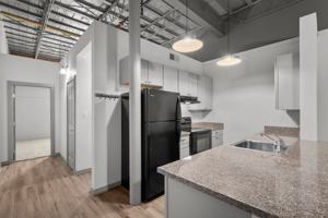 featured image of 612 W Texas Ave