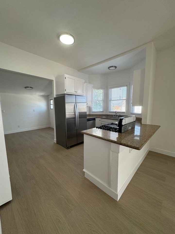 1137 Irolo St. - Photo 2 of 13