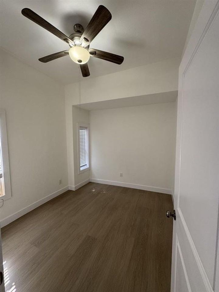 1137 Irolo St. - Photo 7 of 13