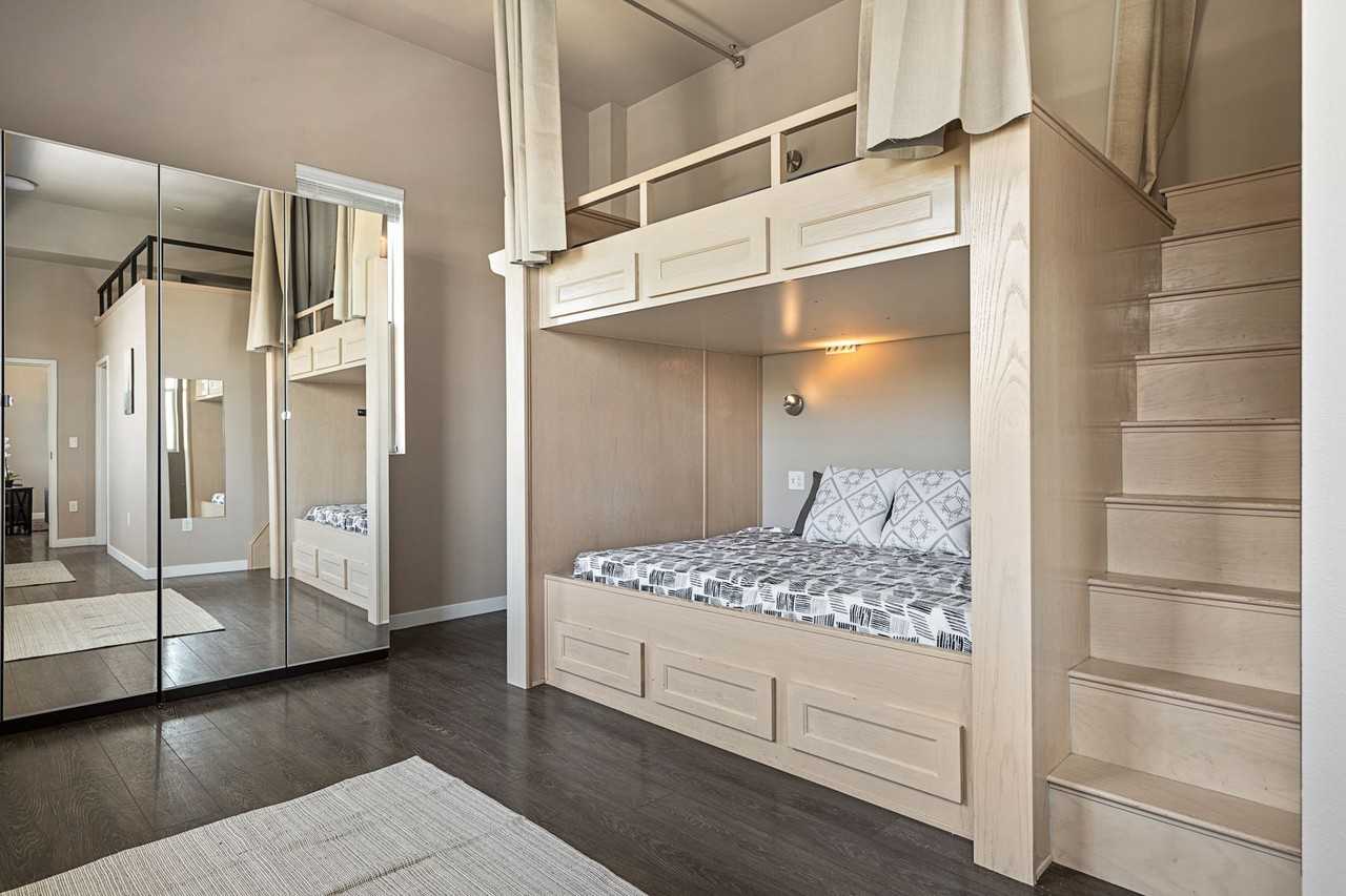 The Row House - Photo 6 of 50