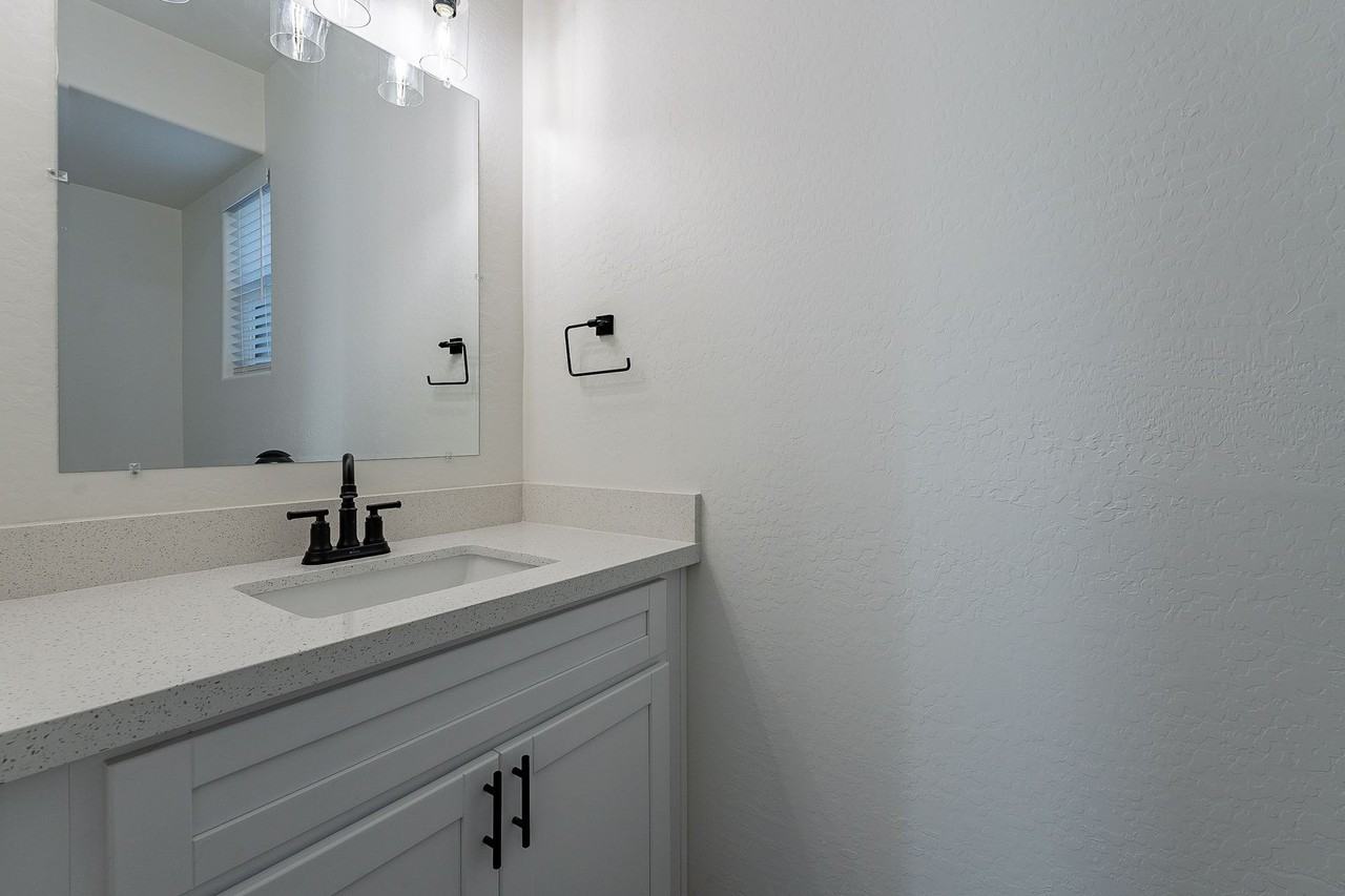 1 Month free!! Restrictions Apply - Photo 7 of 46