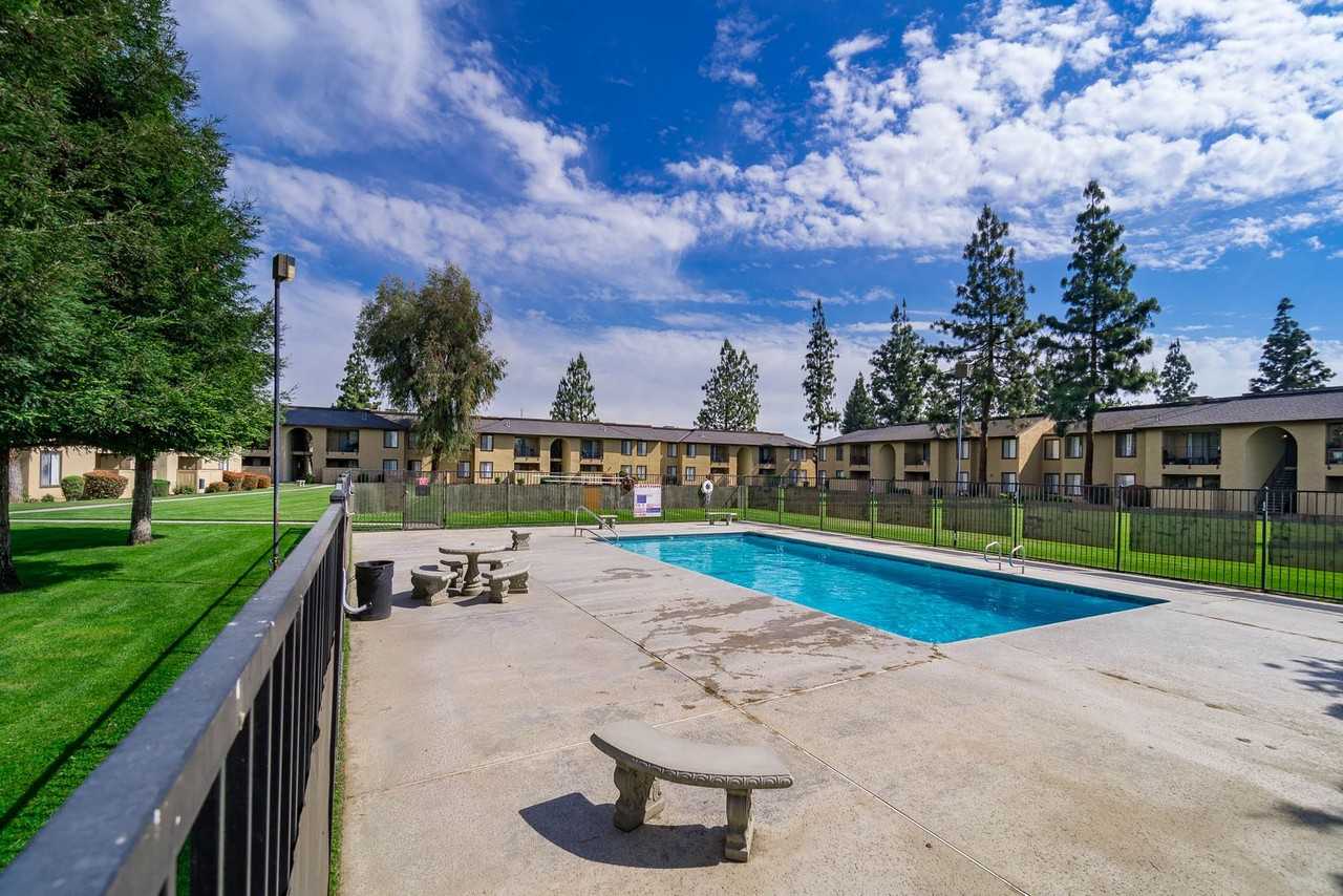 2255 South Maple Avenue #221 - Photo 7 of 46