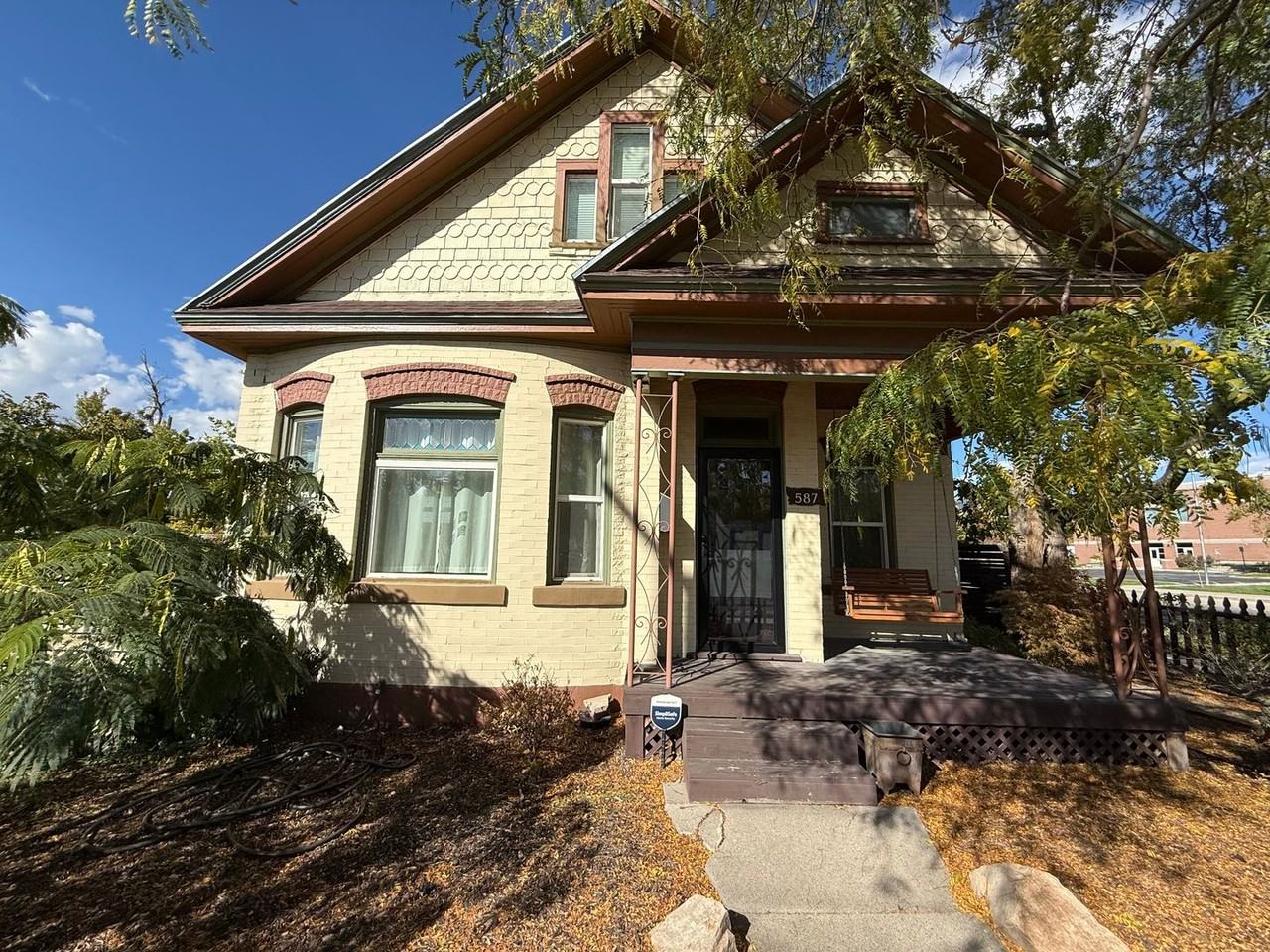 587 E 1700 S - Photo 2 of 43