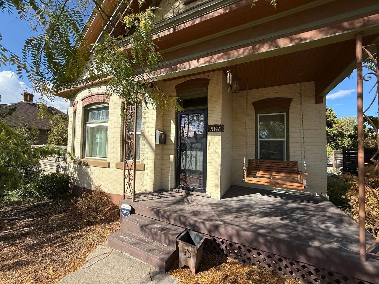 587 E 1700 S - Photo 3 of 43