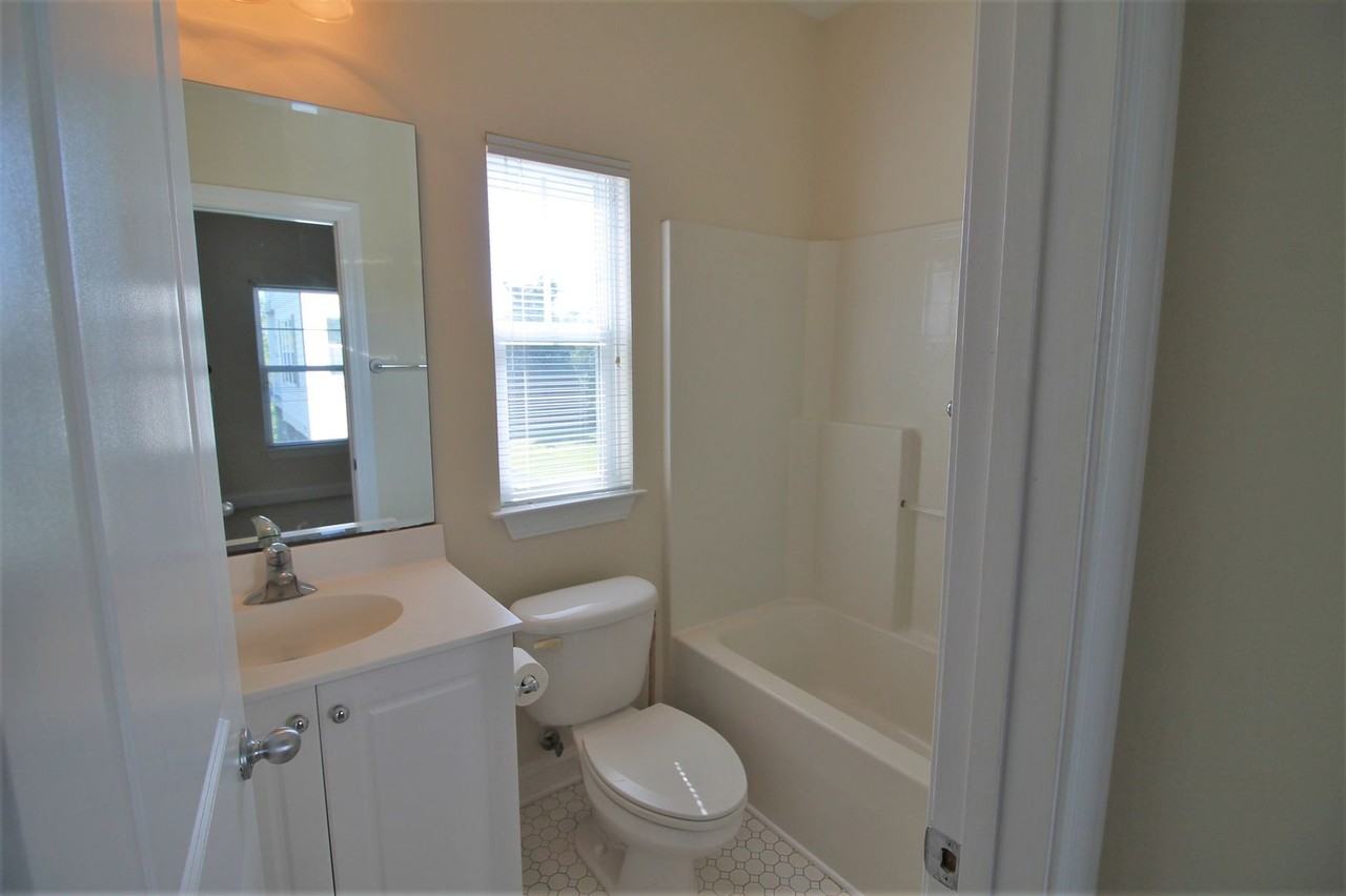281 Fulcher Landing Rd - Photo 7 of 50
