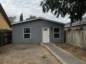 364 W Minarets Ave - Photo 1 of 1